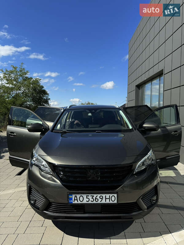 Внедорожник / Кроссовер Peugeot 5008 2017 в Тячеве фото 4 Внедорожник / Кроссовер Peugeot 5008 2017 в Тячеве