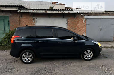 Микровэн Peugeot 5008 2013 в Виннице