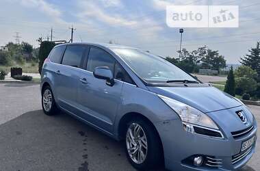 Мікровен Peugeot 5008 2011 в Южноукраїнську