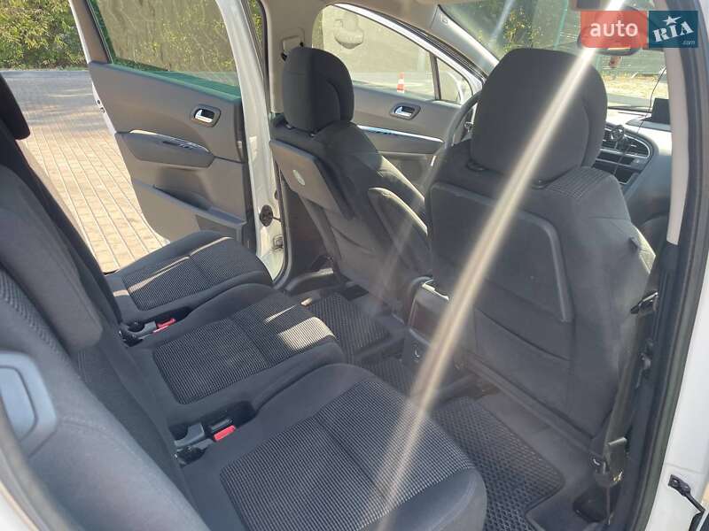 Микровэн Peugeot 5008 2012 в Полтаве