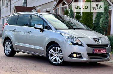 Мікровен Peugeot 5008 2012 в Стрию