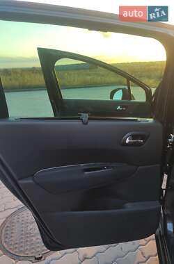 Микровэн Peugeot 5008 2012 в Львове