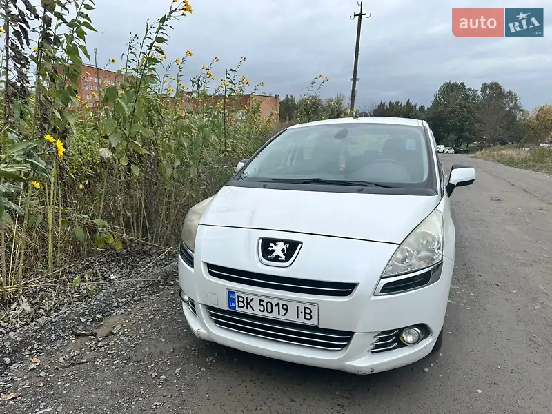 Peugeot 5008