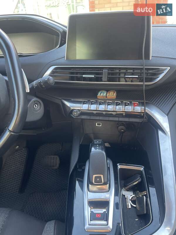 Peugeot 5008 2018
