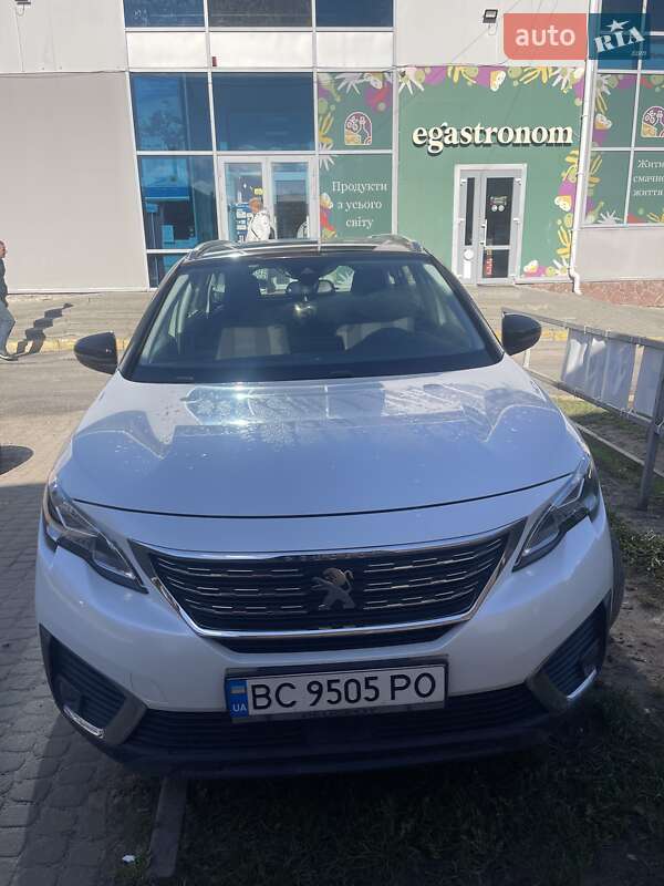 Позашляховик / Кросовер Peugeot 5008 2018 в Золочеві