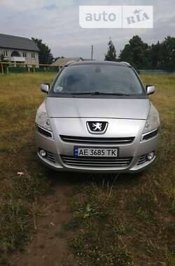Peugeot 5008 2010 Peugeot 5008 2010