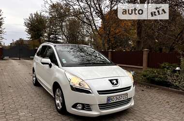 Мікровен Peugeot 5008 2011 в Збаражі