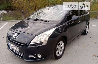 Микровэн Peugeot 5008 2010 в Виннице