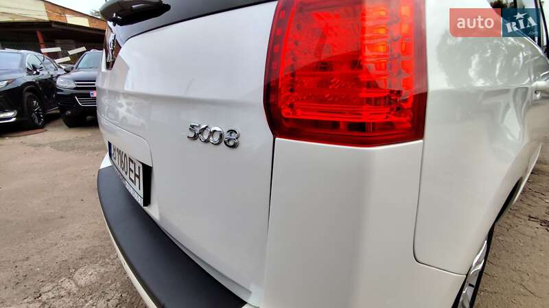 Микровэн Peugeot 5008 2011 в Чернигове