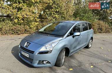 Мікровен Peugeot 5008 2011 в Южноукраїнську