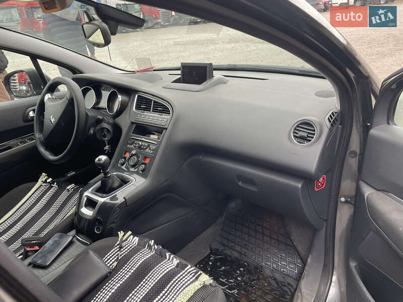 Микровэн Peugeot 5008 2009 в Хотине фото 5 Микровэн Peugeot 5008 2009 в Хотине