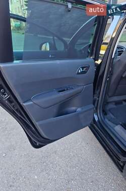 Микровэн Peugeot 5008 2011 в 
