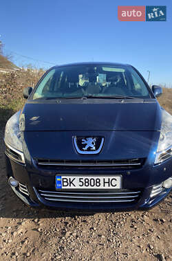 Микровэн Peugeot 5008 2009 в Ровно