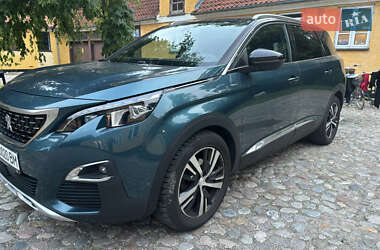 Позашляховик / Кросовер Peugeot 5008 2017 в Рівному