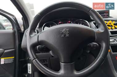 Микровэн Peugeot 5008 2010 в Львове