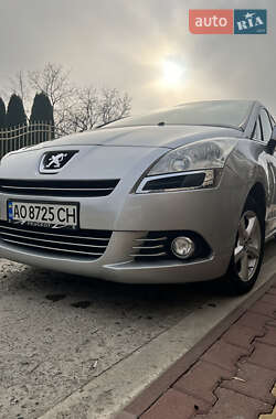 Мікровен Peugeot 5008 2010 в Тячеві