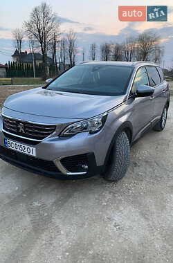 Позашляховик / Кросовер Peugeot 5008 2017 в Городку