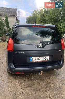 Микровэн Peugeot 5008 2013 в Волочиске