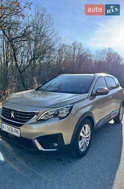 Позашляховик / Кросовер Peugeot 5008 2017 в Таращі