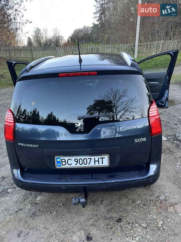 Мікровен Peugeot 5008 2013 в Перемишлянах