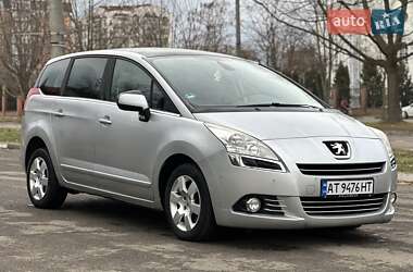 Peugeot 5008 2011