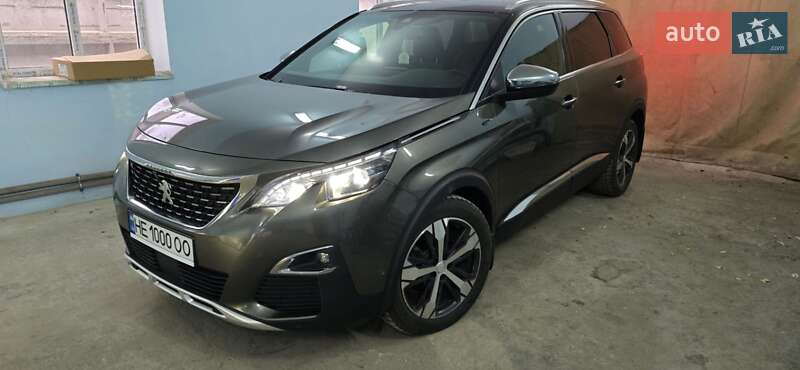 Позашляховик / Кросовер Peugeot 5008 2019 в Миколаєві