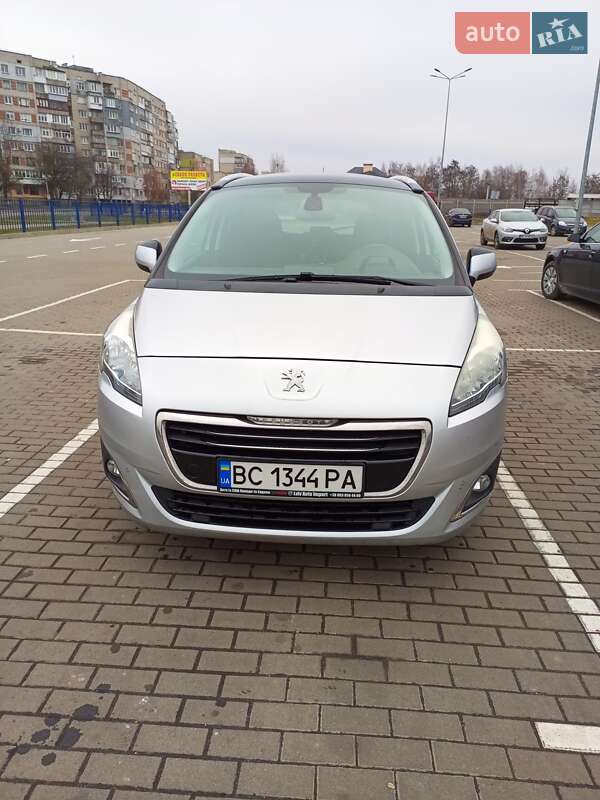 Peugeot 5008 2015