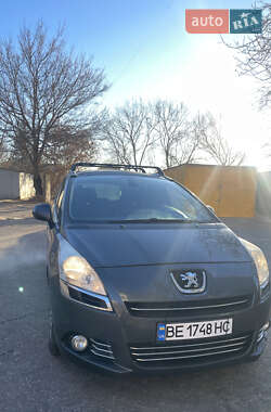 Микровэн Peugeot 5008 2010 в Кропивницком