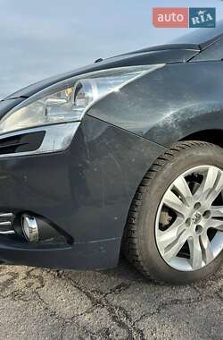 Микровэн Peugeot 5008 2011 в Николаеве