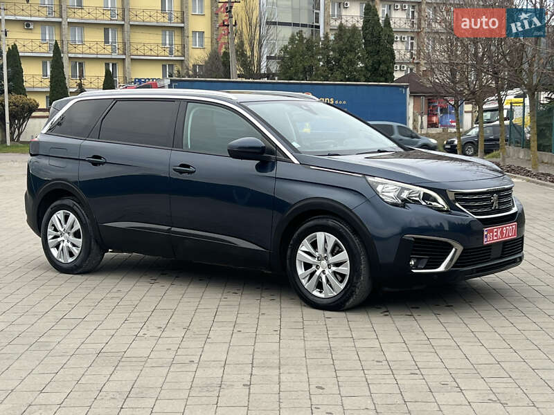 Позашляховик / Кросовер Peugeot 5008 2017 в Львові