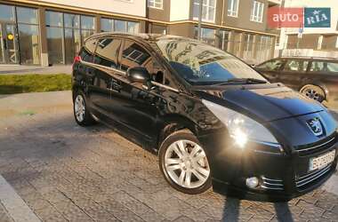 Микровэн Peugeot 5008 2010 в Львове