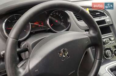 Микровэн Peugeot 5008 2010 в 