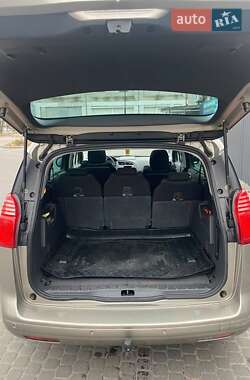 Микровэн Peugeot 5008 2011 в 