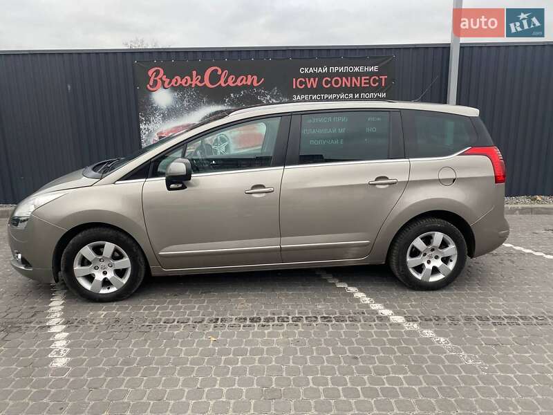 Микровэн Peugeot 5008 2011 в Днепре