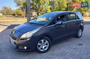 Peugeot 5008 2011