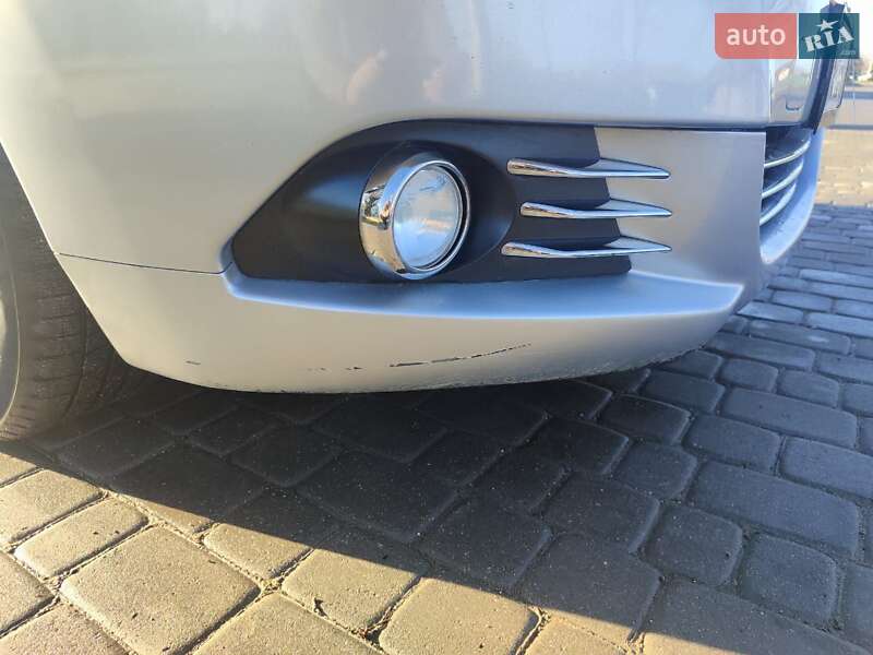 Мікровен Peugeot 5008 2013 в Чемерівцях