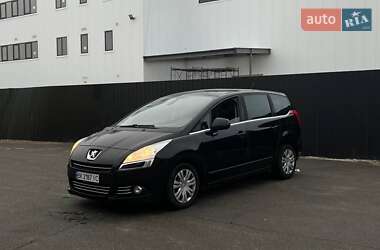 Peugeot 5008 2011