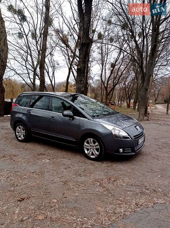Микровэн Peugeot 5008 2011 в Белой Церкви