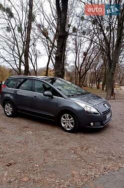 Микровэн Peugeot 5008 2011 в Белой Церкви