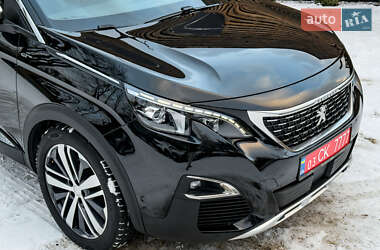 Внедорожник / Кроссовер Peugeot 5008 2017 в Бродах