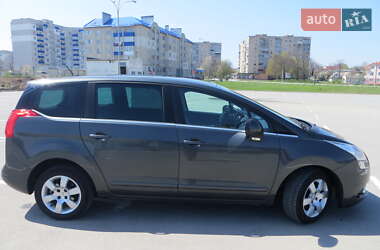 Мікровен Peugeot 5008 2013 в Кам'янець-Подільському