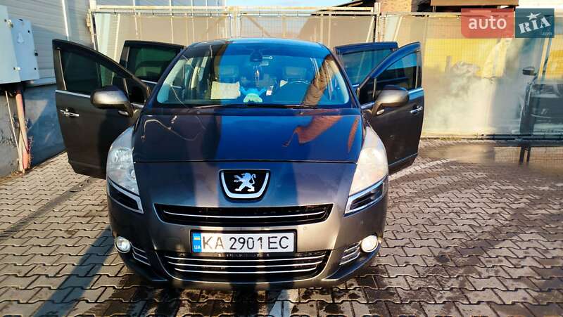 Микровэн Peugeot 5008 2012 в Житомире