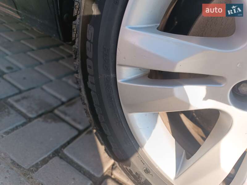 Мікровен Peugeot 5008 2010 в Львові