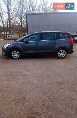 Мікровен Peugeot 5008 2011 в Самборі