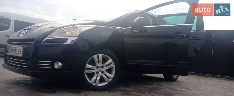 Микровэн Peugeot 5008 2011 в Тернополе
