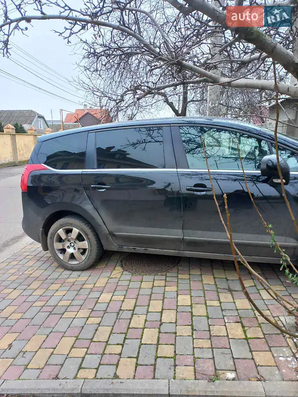 Peugeot 5008 2014