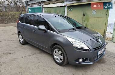 Peugeot 5008 2011