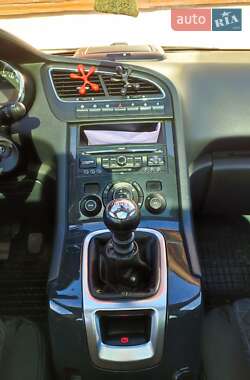 Мікровен Peugeot 5008 2010 в 