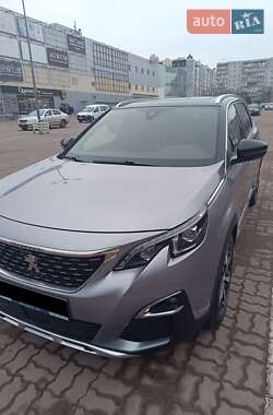 Внедорожник / Кроссовер Peugeot 5008 2018 в 
