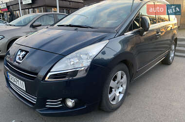 Микровэн Peugeot 5008 2012 в Киеве